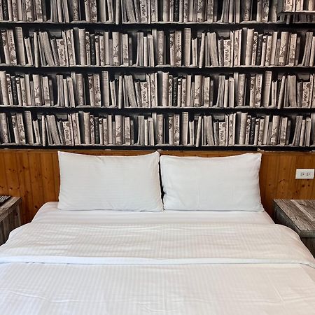 Bin Chen Hotel Hsinchu Buitenkant foto