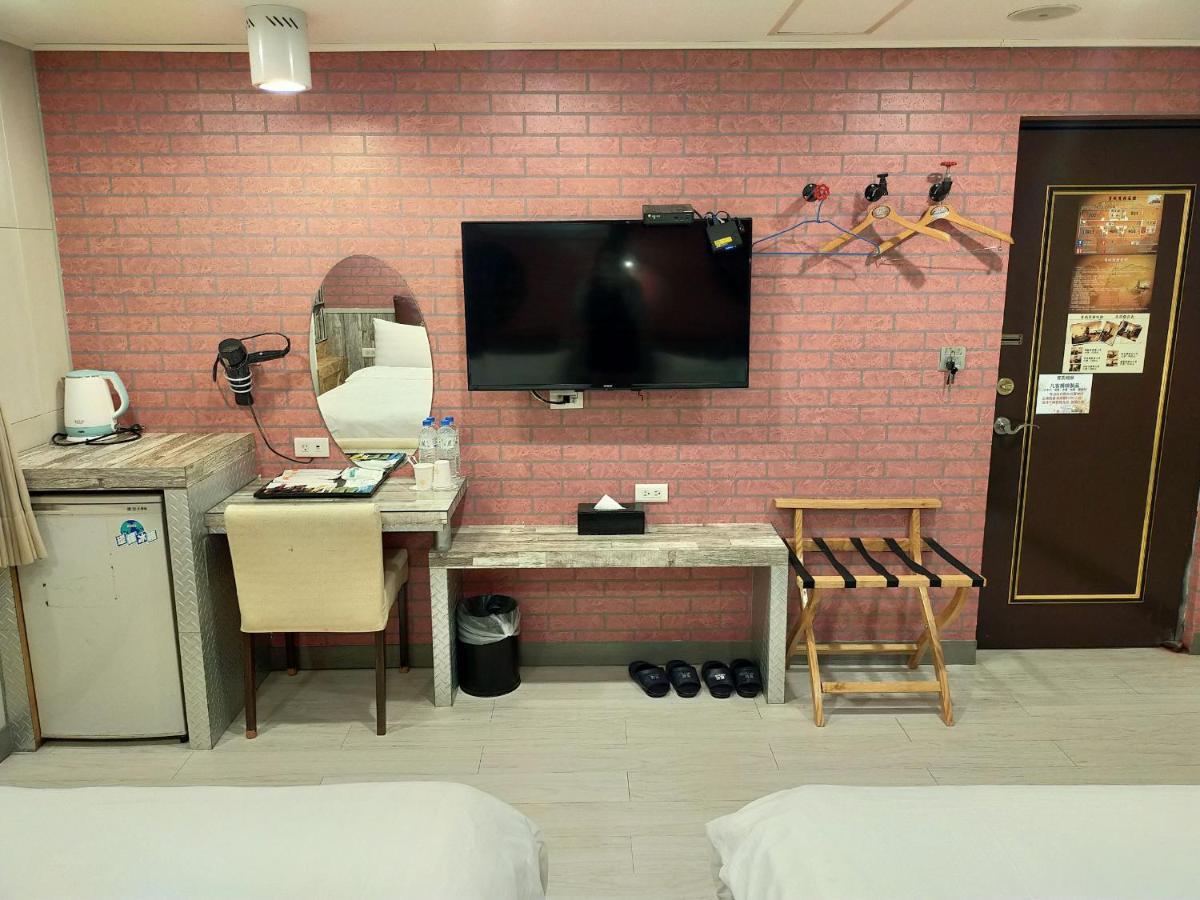 Bin Chen Hotel Hsinchu Buitenkant foto