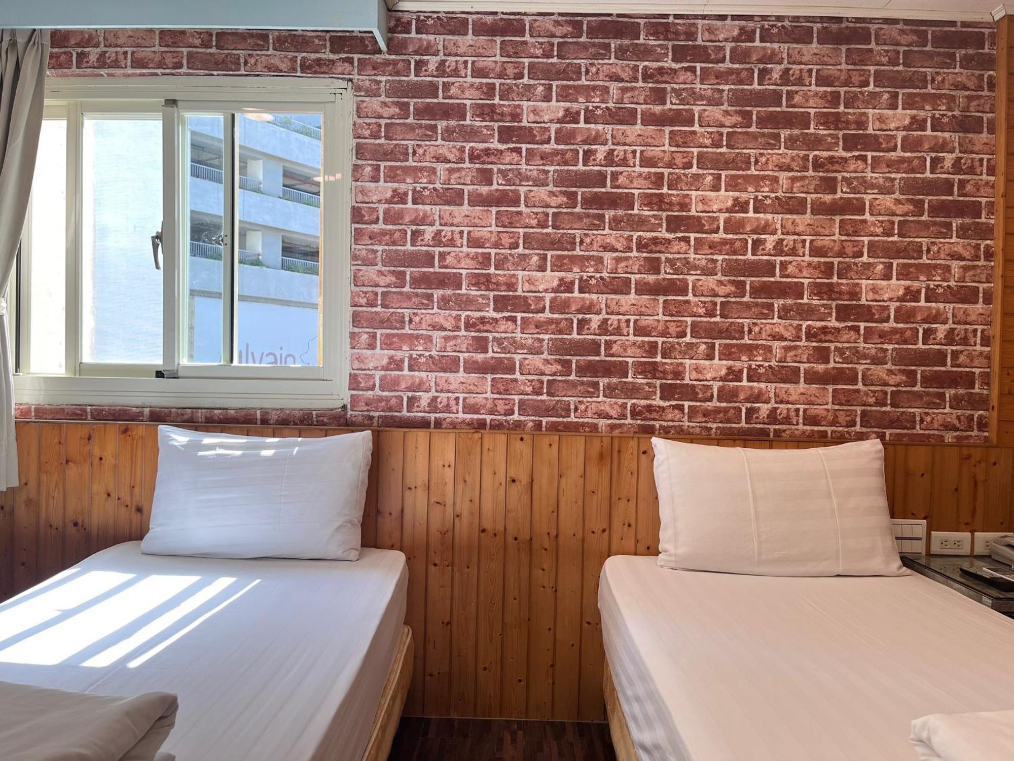 Bin Chen Hotel Hsinchu Buitenkant foto